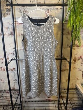 BCBGMaxAzria Black & White Sleeveless Fit-and-Flare Dress